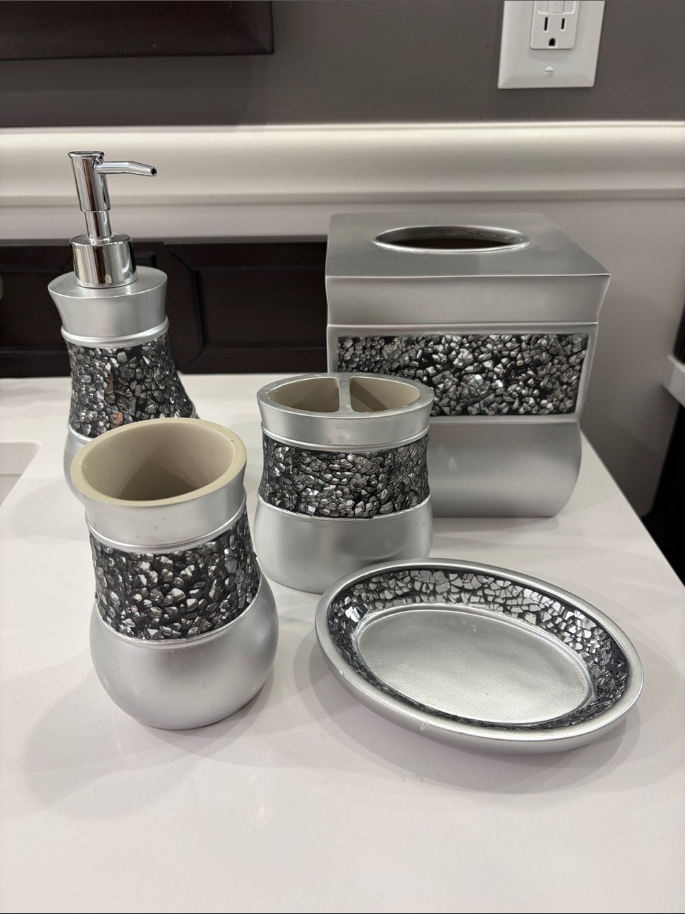 Silver Mosaic 5-Piece Bath Accessory Set